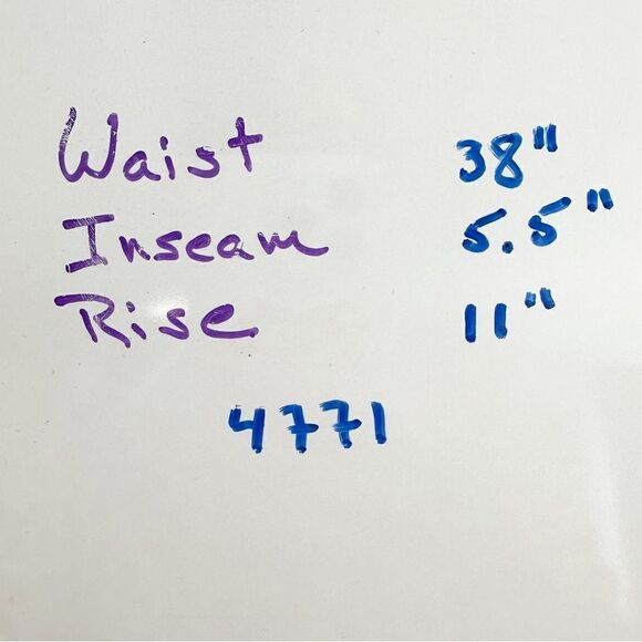 Issac Mizrahi Tailored Stretch Trouser Shorts Black/White Native Print Sz 12 - Picture 10 of 10